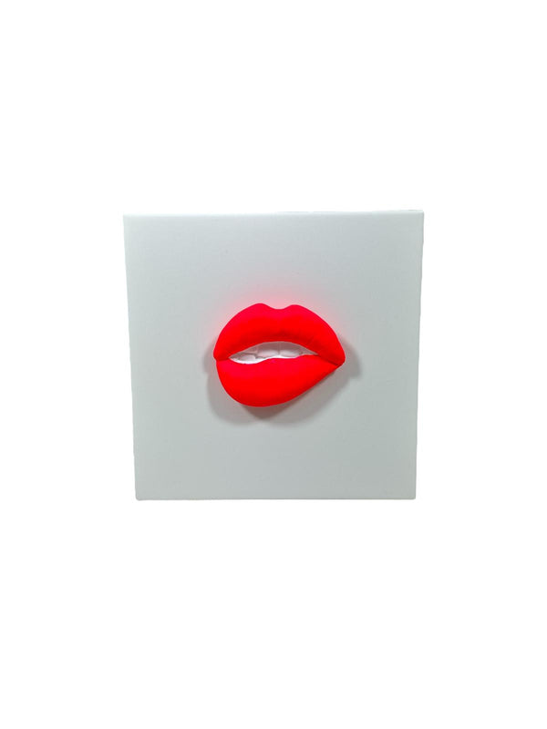 Ceramic tile with embossed lips