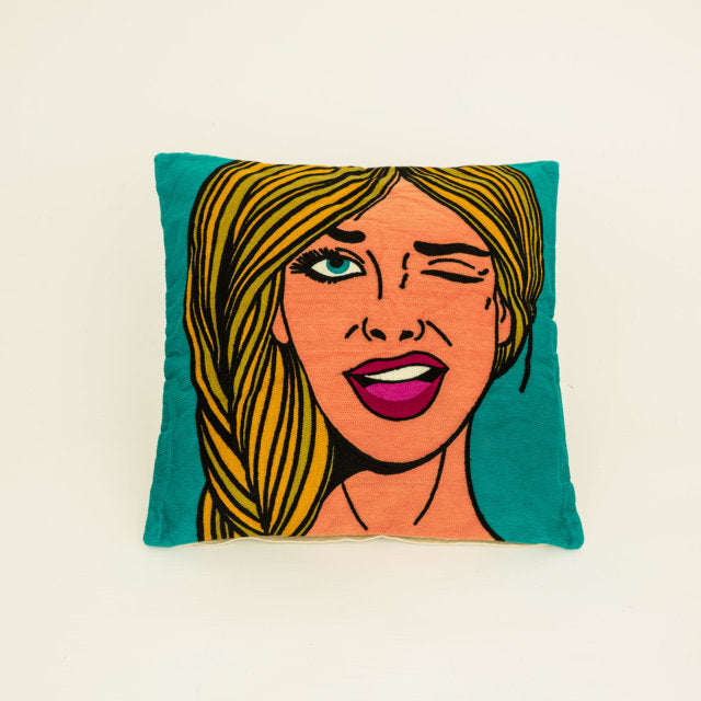 Wink face cushion